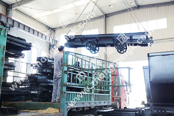 中煤集團一批礦用平板車發(fā)往陜西府谷